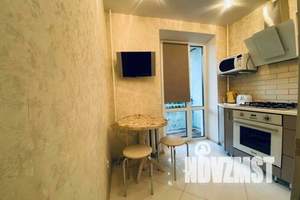 1-к квартира, посуточно, 41м2, 3/9 этаж