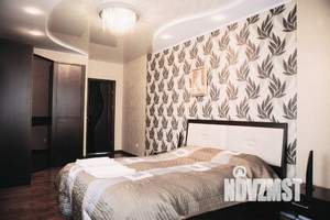 1-к квартира, посуточно, 65м2, 1/1 этаж
