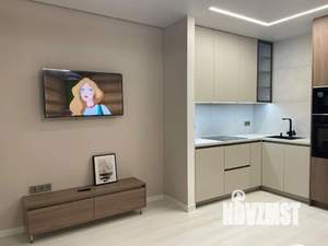 Студия квартира, посуточно, 36м2, 2/9 этаж