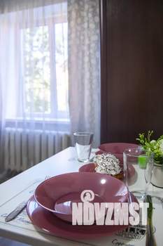 Студия квартира, посуточно, 14м2, 2/5 этаж