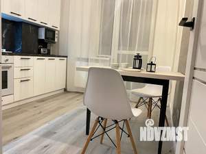 1-к квартира, посуточно, 35м2, 3/6 этаж