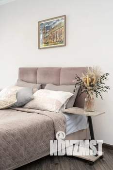 Студия квартира, посуточно, 43м2, 8/9 этаж