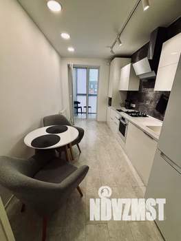 1-к квартира, посуточно, 38м2, 9/10 этаж