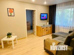 2-к квартира, посуточно, 45м2, 1/5 этаж