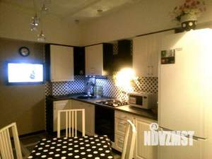 2-к квартира, посуточно, 78м2, 1/8 этаж