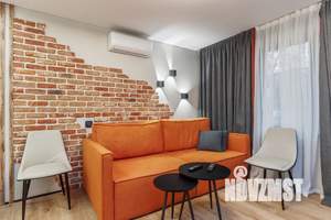 Студия квартира, посуточно, 32м2, 1/4 этаж