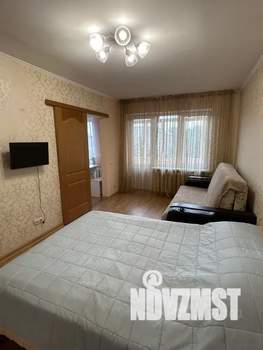 1-к квартира, посуточно, 33м2, 4/5 этаж