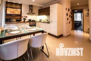 2-к квартира, посуточно, 48м2, 3/5 этаж