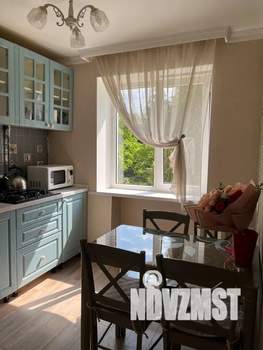 2-к квартира, посуточно, 44м2, 2/4 этаж