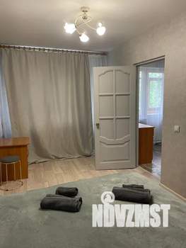 2-к квартира, посуточно, 45м2, 4/5 этаж