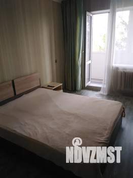 1-к квартира, посуточно, 33м2, 4/5 этаж