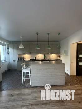 Студия квартира, посуточно, 38м2, 2/8 этаж