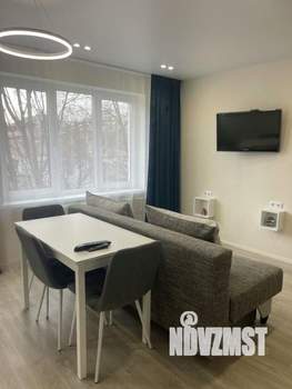 1-к квартира, посуточно, 37м2, 1/1 этаж