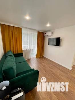 1-к квартира, посуточно, 40м2, 3/5 этаж