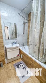 1-к квартира, посуточно, 42м2, 4/25 этаж