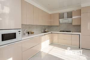 3-к квартира, посуточно, 155м2, 2/5 этаж
