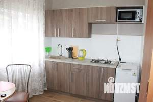 1-к квартира, посуточно, 32м2, 2/2 этаж