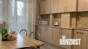 1-к квартира, посуточно, 40м2, 7/16 этаж