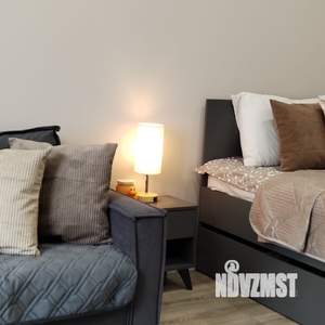 1-к квартира, посуточно, 39м2, 1/10 этаж