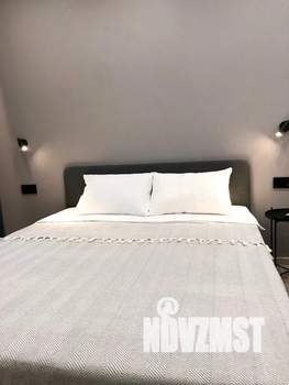 Студия квартира, посуточно, 28м2, 3/12 этаж