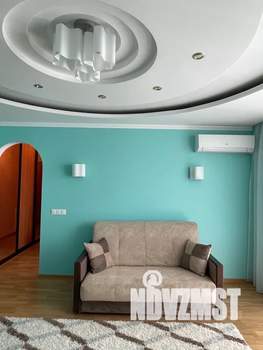 1-к квартира, посуточно, 38м2, 8/10 этаж