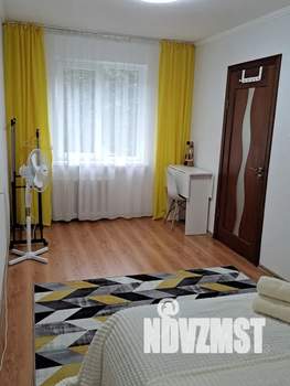 2-к квартира, посуточно, 44м2, 1/5 этаж