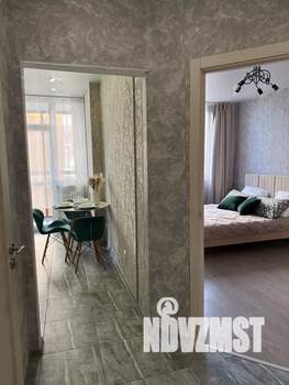 1-к квартира, посуточно, 35м2, 4/9 этаж