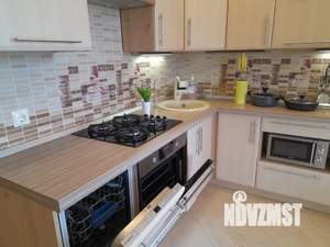 1-к квартира, посуточно, 40м2, 8/9 этаж