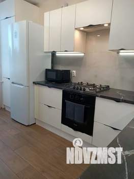 1-к квартира, посуточно, 37м2, 3/16 этаж