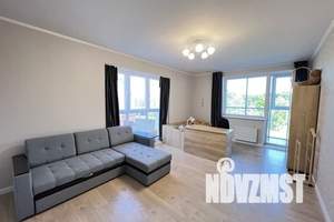 1-к квартира, посуточно, 52м2, 5/10 этаж