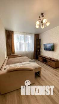 1-к квартира, посуточно, 35м2, 4/9 этаж