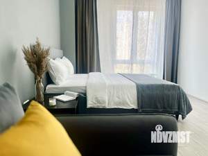 1-к квартира, посуточно, 42м2, 3/25 этаж