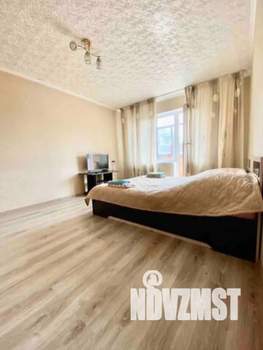 1-к квартира, посуточно, 39м2, 5/5 этаж