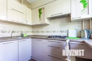 1-к квартира, посуточно, 32м2, 3/5 этаж