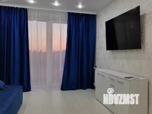 1-к квартира, посуточно, 40м2, 7/14 этаж