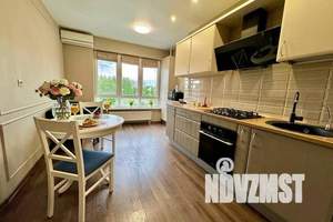 1-к квартира, посуточно, 42м2, 3/8 этаж