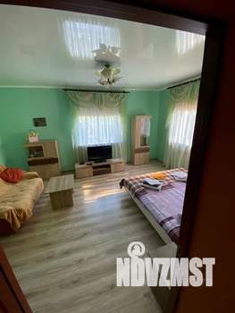 1-к квартира, посуточно, 40м2, 2/3 этаж