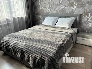 1-к квартира, посуточно, 45м2, 4/10 этаж