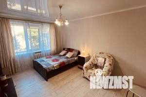 1-к квартира, посуточно, 36м2, 1/5 этаж