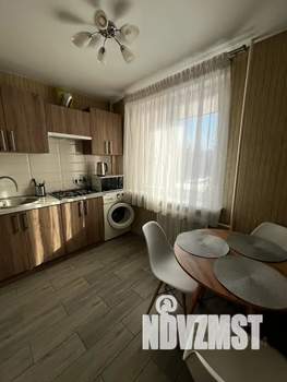 1-к квартира, посуточно, 34м2, 3/9 этаж