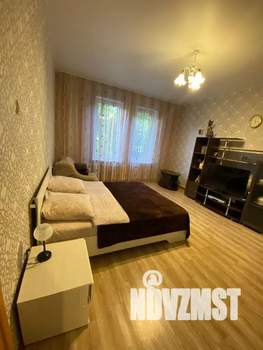 1-к квартира, посуточно, 40м2, 1/4 этаж