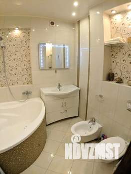 3-к квартира, посуточно, 135м2, 4/4 этаж