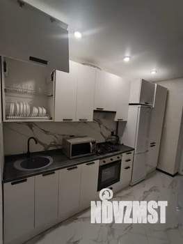 1-к квартира, посуточно, 37м2, 8/10 этаж