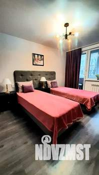 1-к квартира, посуточно, 35м2, 4/10 этаж