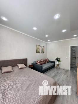 1-к квартира, посуточно, 38м2, 9/9 этаж