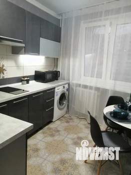 1-к квартира, посуточно, 35м2, 4/10 этаж