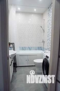 1-к квартира, посуточно, 37м2, 4/8 этаж