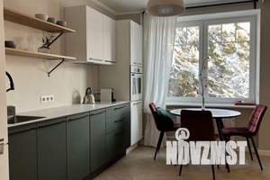 1-к квартира, посуточно, 42м2, 2/4 этаж