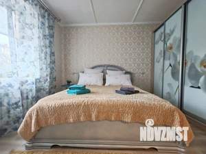 3-к квартира, посуточно, 72м2, 1/1 этаж