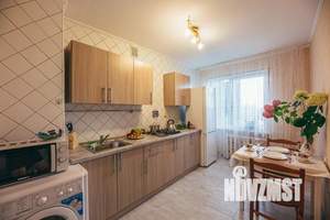 2-к квартира, посуточно, 55м2, 1/1 этаж